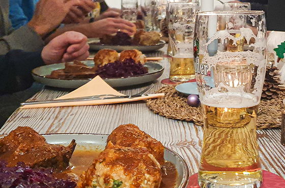 Die Julia, Julia Jakobs, Event, Küche, Eventküche, Restaurant, Clubhaus, Siepental, Essen, Essen-Bergerhausen, Clubhaus, Bild von Tisch mit Speisen und Getränken